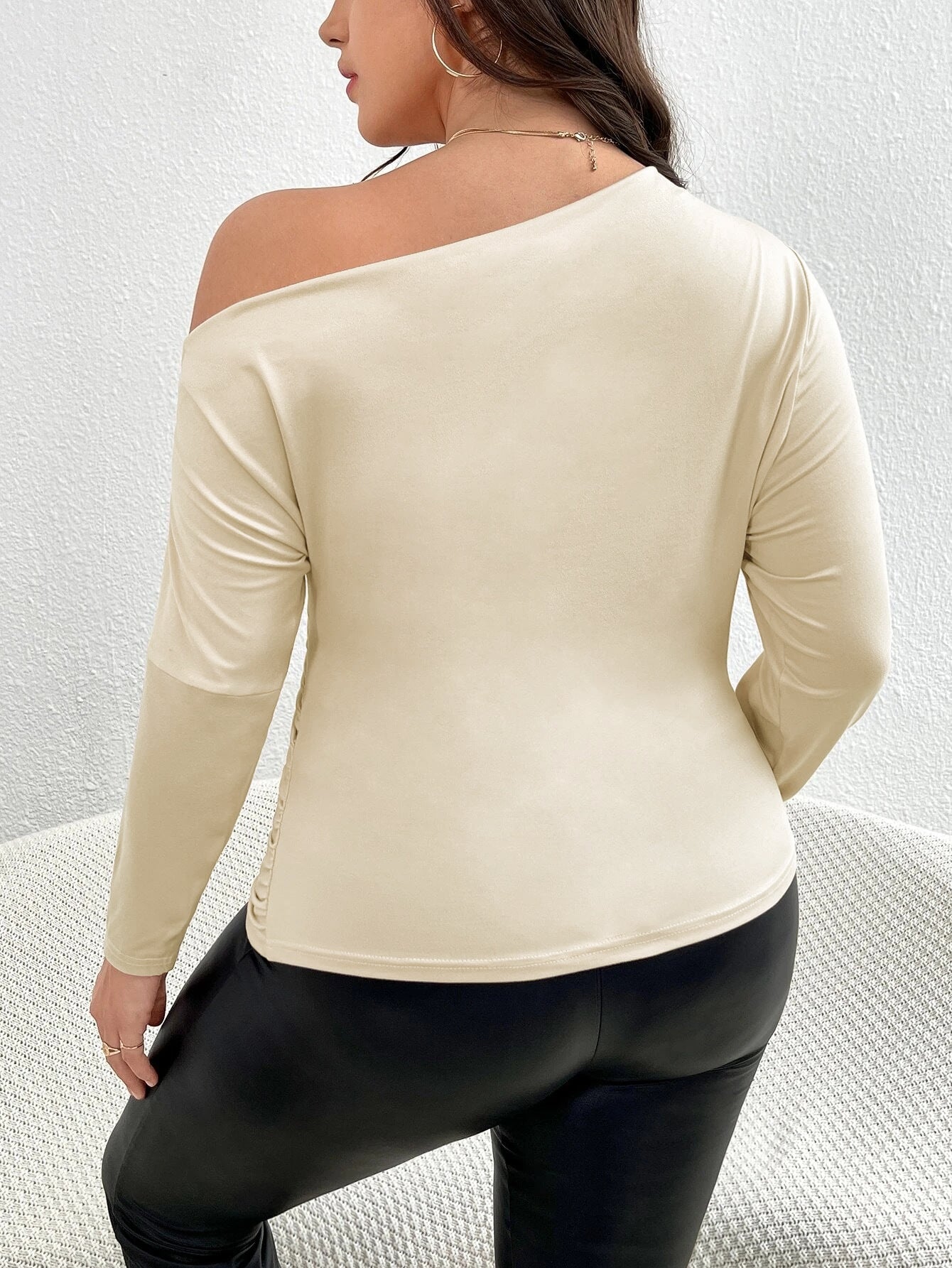 Diagonal Collar Sexy Off Shoulder Slim Solid Color Long Sleeve T Shirt Top - Curvy 'n Pretty