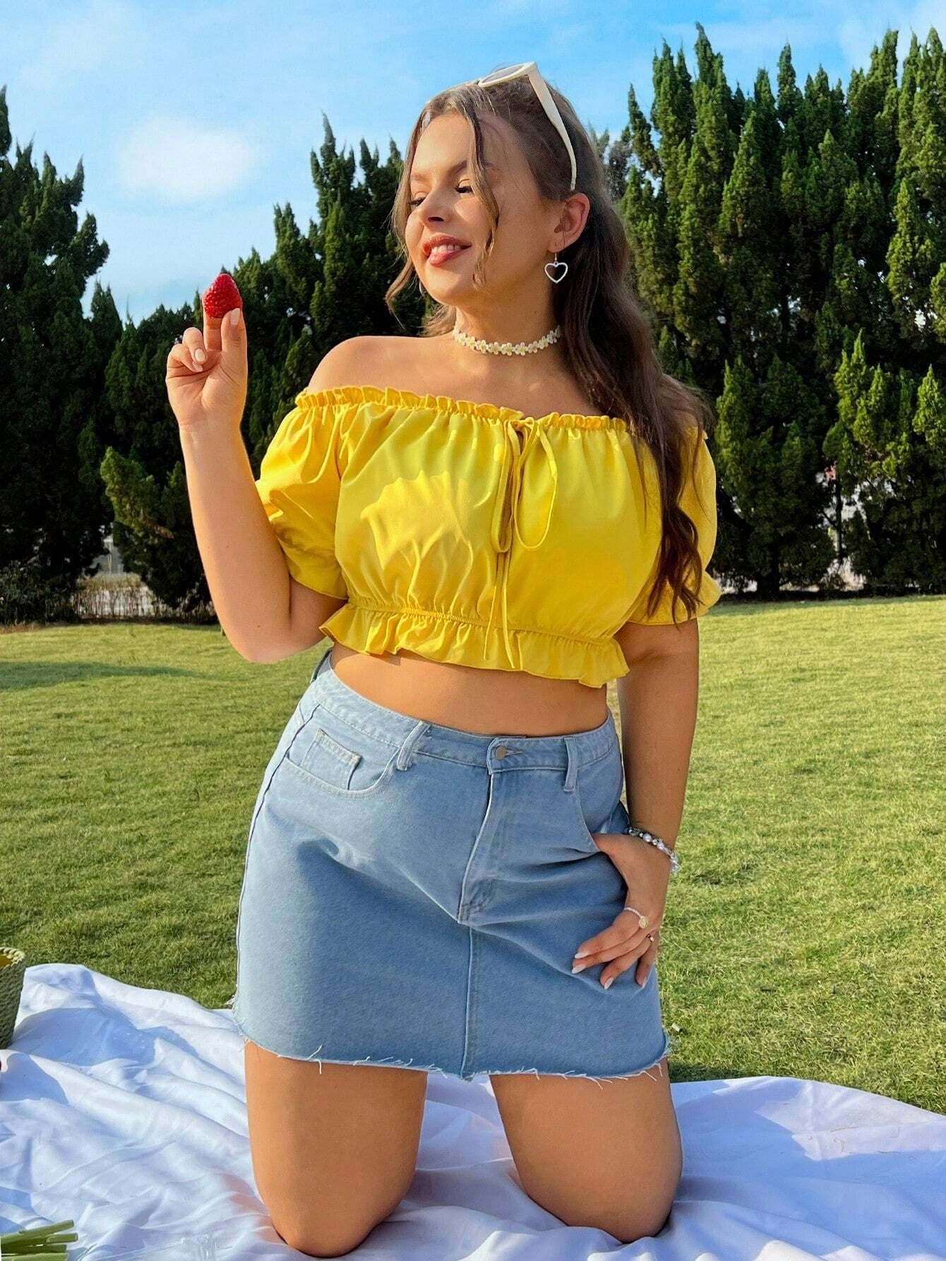 Short Cropped Summer Puff Sleeve Sexy Off Shoulder T Shirt Top - Curvy 'n Pretty