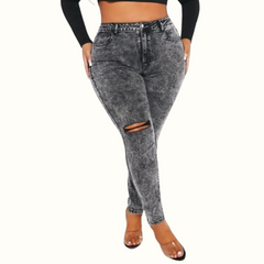 Casual Solid Ripped Plus Size Jeans - Curvy 'n Pretty